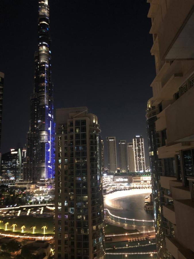 Downtown Boulevard One Bedroom Apt In 29 Blvd غرفة وصالة Burj & Fountain View Master Bedroom Plus 2 Single Beds In Living Room Дубай Екстер'єр фото